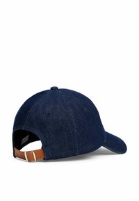 Thumbnail Image 3