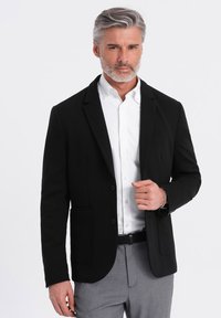 Unausgewählt, black