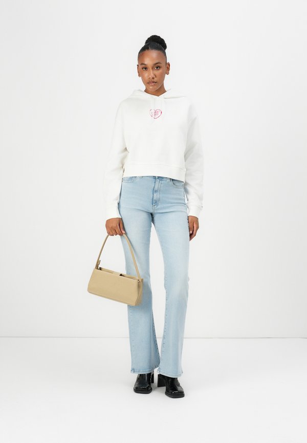 CROP HEART HOODIE - Sweatshirt - ecru2