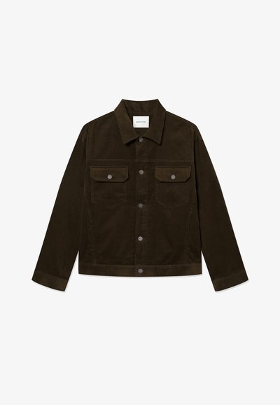 Tamsiai žalia švelnaus audinio švarkas su apykakle, dviem krūtinės kišenėmis, sidabro spalvos snapelių uždarymu ir šonkauliais.