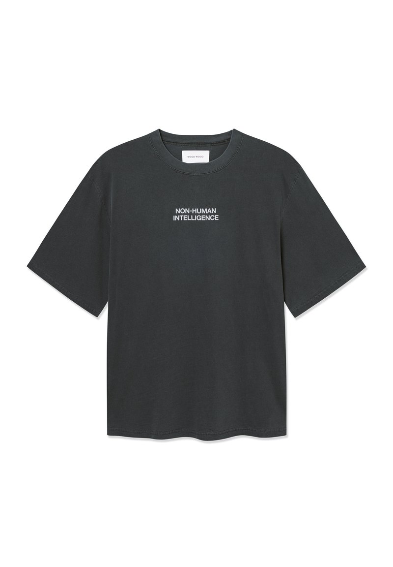 T-shirt en coton gris foncé à manches courtes, col rond, avec le texte blanc "INTELLIGENCE NON-HUMAINE" centré sur la poitrine.