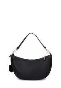 Borsa a forma di mezzaluna nera con superficie testurizzata, cerniera dorata, tracolla singola e piccolo tag attaccato su sfondo bianco.