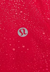 lululemon MIST OVER - Větrovka - red glow