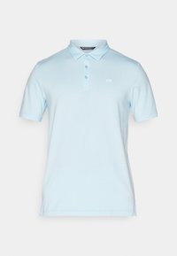 Lyseblå polo skjorte laget av myk bomull. Har krage, korte ermer og tre knapper. Inkluderer en liten logo på brystet.