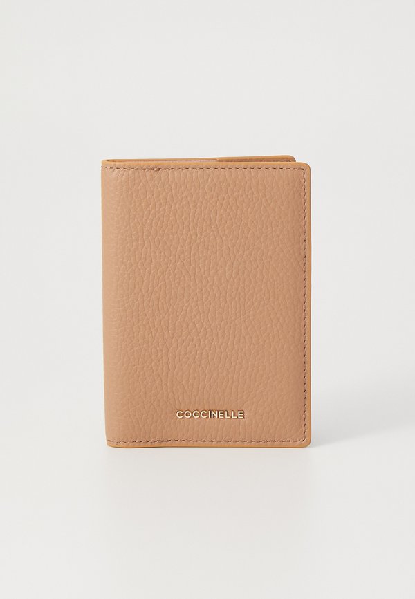 METALLIC SOFT - Passport holder - skin