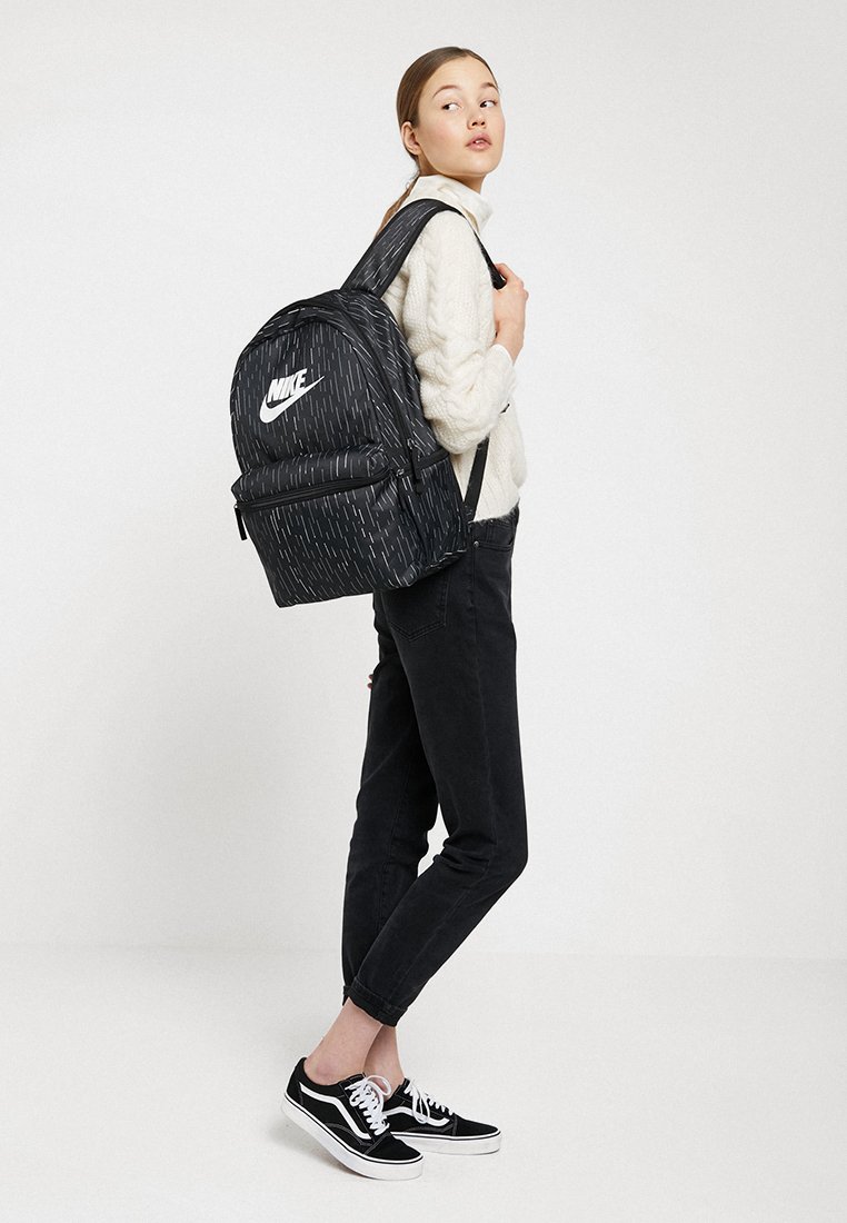 heritage nike bag