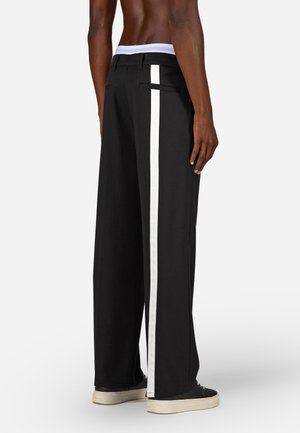 TIELT WIDE SUIT PANTS - Παντελόνι - black