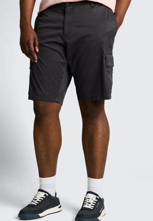 TOM TAILOR TOM TAILOR HOSEN & CHINO PLUS SIZE - TTPLUS REGULAR CARGO SHORTS - Shorts - grey