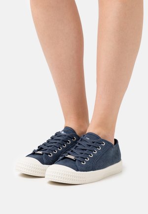 Trainers - navy
