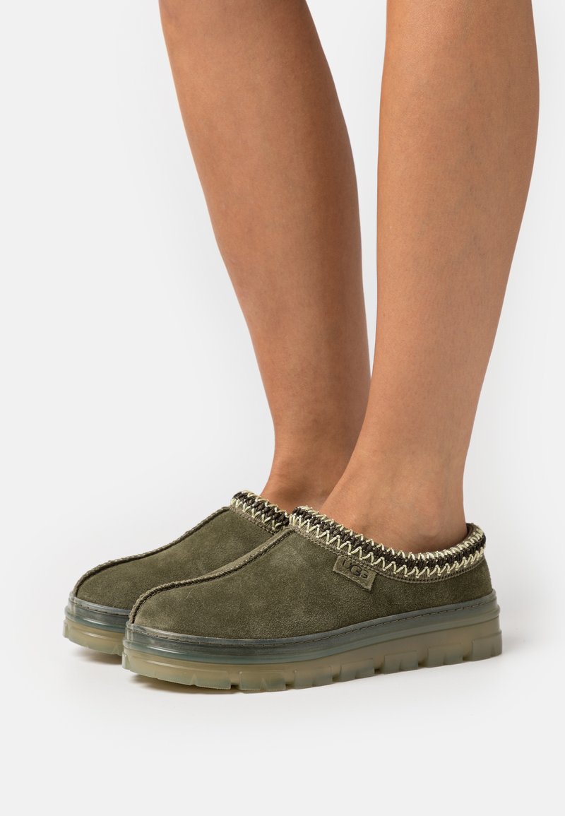 UGG TASMAN CLEAR Slippers burnt olive/olive Zalando.co.uk