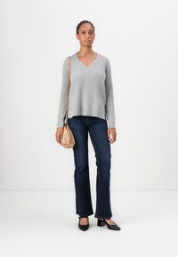 TOM TAILOR V NECK PULLOVER - Pulover - medium silver grey