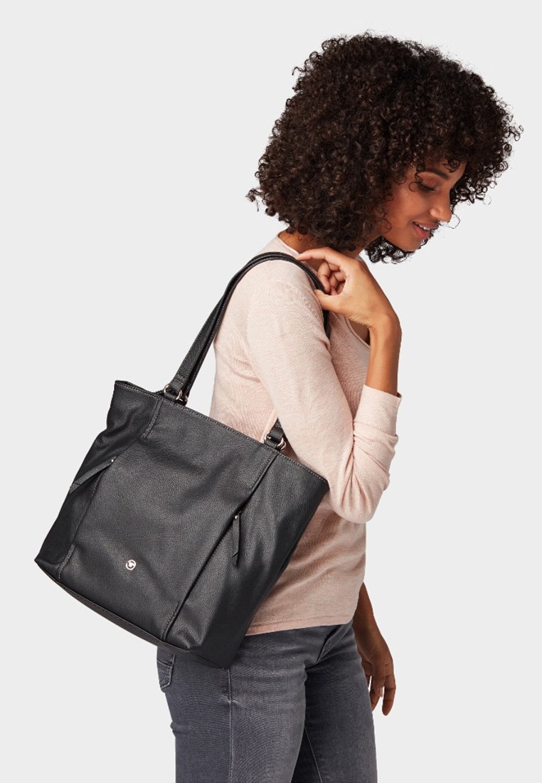 TOM TAILOR POLINA Shoppingveske schwarz black Zalando.no TOM TAILOR POLINA Skulderveske schwarz black Zalando.no