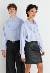 Sister Jane LOUIE RUFFLE SHIRT - Marškiniai - blue