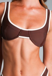 Moda Minx CONTRAST BINDING - Bikiniöverdel - coffee