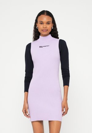 SLESS MOCK NECK DRESS - Φόρεμα-πουλόβερ - lavendula