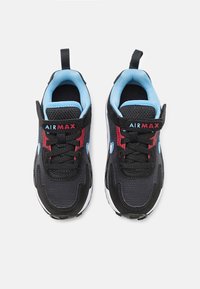 Nike Sportswear AIR MAX SOLO - Sneakers - black/white/university blue/team red