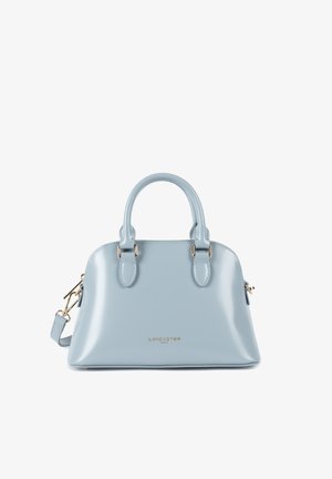 Borsa a tracolla in pelle blu chiaro con forma strutturata, due manici superiori, dettagli in metallo dorato e una tracolla removibile.