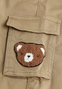 Next STANDARD - Cargohose - tan brown bear