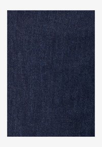 Sélectionné, Dark Denim
