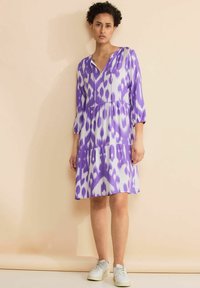Street One MIT PRINT - Freizeitkleid - lila