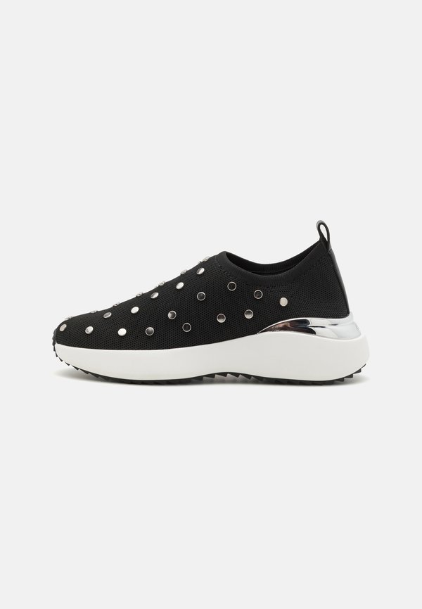 ZAMORA SLIP ON - Trainers