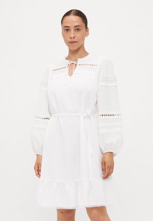 ONLVERA DETAIL DRESS - Kjole - bright white