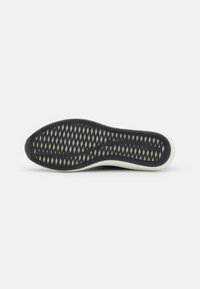 Clarks RIO ZIP - Zapatillas - black