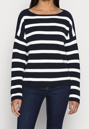 Stickad tröja - black