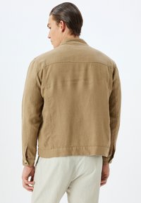 Koton Let jakke / Sommerjakker - brown