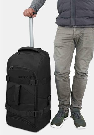 Schwarze rollende Duffel-Tasche mit einem ausziehbaren Aluminiumgriff, mehreren Riemen und Reißverschlussfächern, ausgestattet mit einem gepolsterten Griff und Seitentaschen.