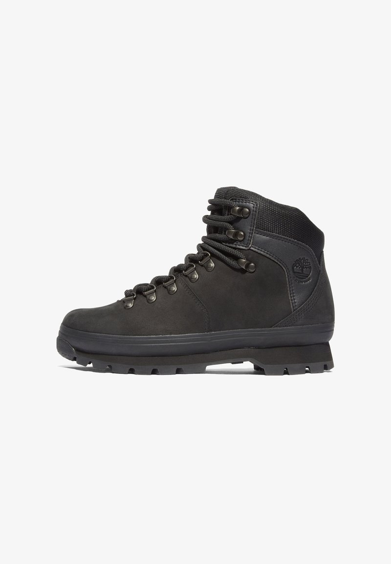 Scarpe da trekking in pelle nera con un colletto in tessuto testurizzato, occhielli in metallo e una suola in gomma robusta con un motivo di trazione.