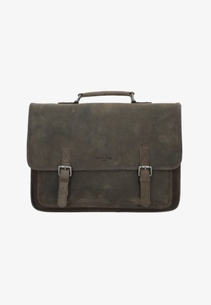 Bruine leren messenger bag met een gestructureerd oppervlak, voorzien van een klep sluiting, gespbanden en een stevige handgreep.