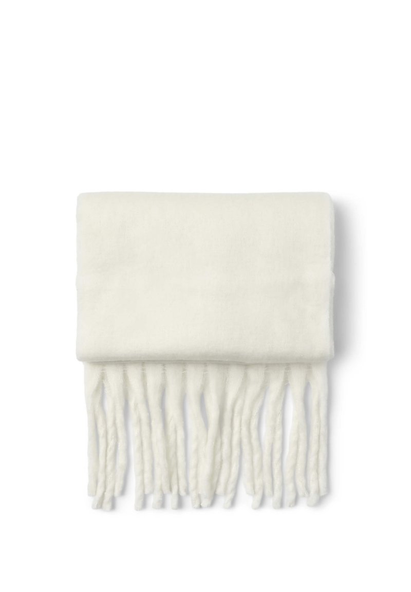 Biała, dziana szalik z frędzlami, wykonany z miękkiego materiału, charakteryzujący się gładką teksturą i złożoną konstrukcją ułatwiającą przechowywanie.