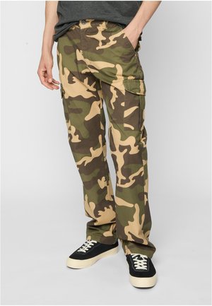 Urban Classics CAMO - Cargobukser - simplewoodcamo