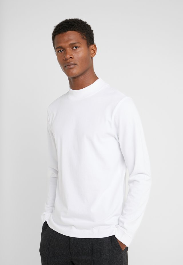 MOCKNECK TEE - Long sleeved top - white