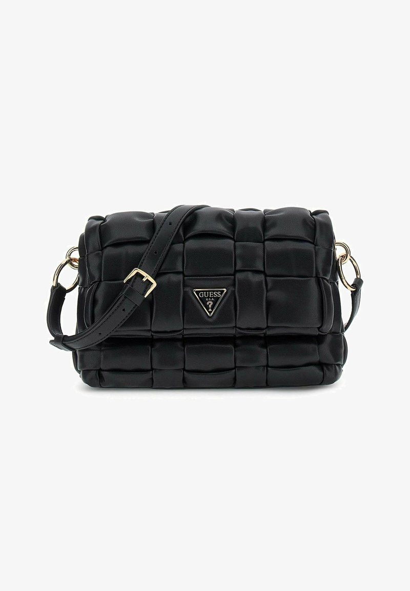 Borsa a tracolla in ecopelle nera trapuntata con finiture dorate, tracolla e placca con logo frontale. Forma rettangolare compatta con design testurizzato.