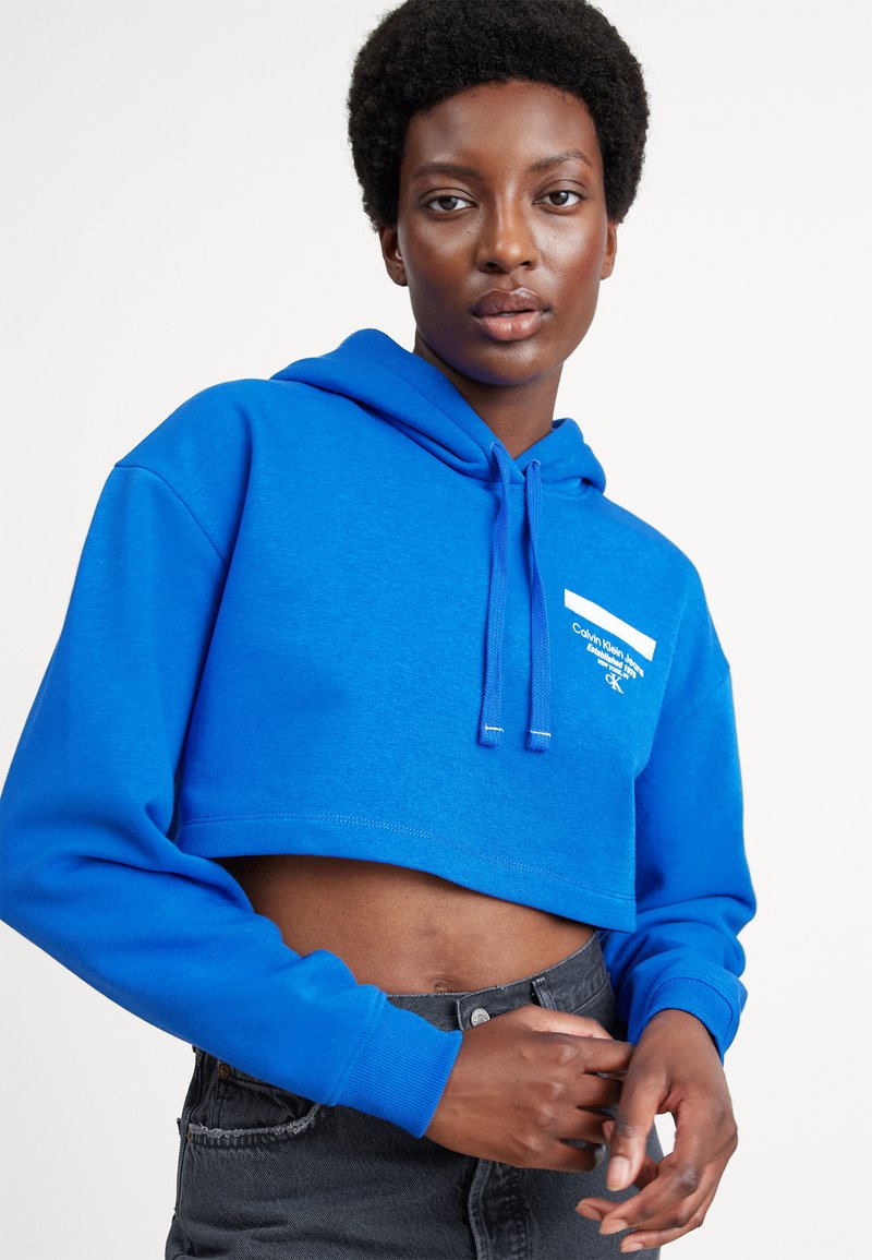 Calvin Klein Jeans STRIPE LOGO CROPPED - Sweatshirt - kettle blue/blue ...