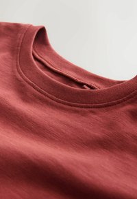 Unausgewählt, rust brown