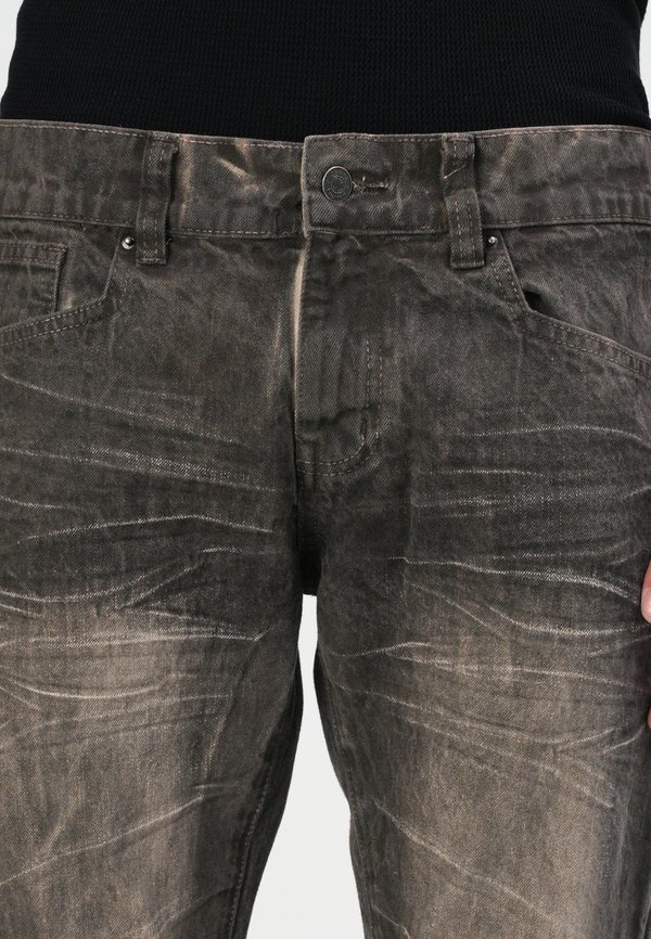 CREASED DRIFT  - Flared Jeans2