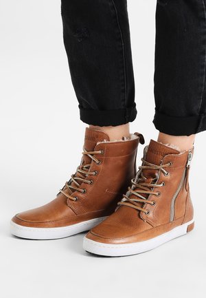 Lace-up ankle boots - cuoio