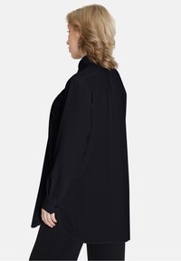 Jascha Stockholm Blúzka so zapínaním na gombíky - black