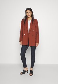 Esprit Uske traperice - saluda rinse blue