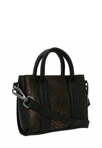 Borsa nera con stampa di serpente marrone texturizzata. Presenta manici corti e una tracolla rimovibile. Accenti in hardware argentato.