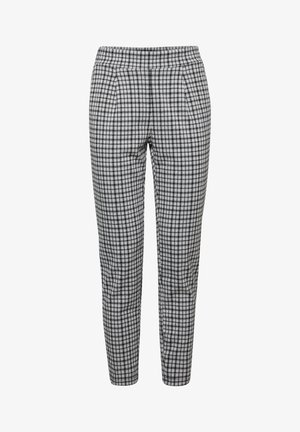 Pantalones a rayas en gris y blanco con corte ajustado, que cuentan con una cinturilla plana y pliegues en la parte frontal. Están hechos de una tela texturizada.