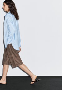 Massimo Dutti LONG BUTTONED - Camicia - light blue