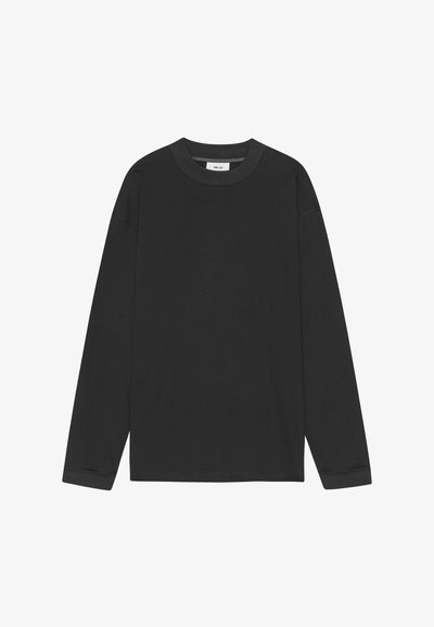 Schwarzes Longsleeve-Shirt mit Rundhalsausschnitt. Aus weichem Stoff gefertigt, bietet es eine lockere Passform und subtile Nähdetails an den Ärmeln.