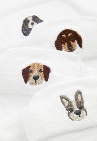 Next EMBROIDERED 4 PACK REGULAR FIT - Strømper - white dogs