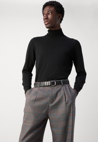 Heathe DARAMOLA TROUSERS - Calças - multicolour