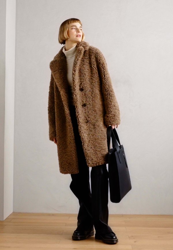 CURLY COAT SINGLE BREASTED WELT POCKETS FULLY LINED - Winter coat - melted nougat2