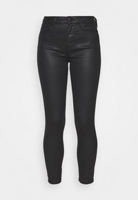Jean noir, ajusté, avec une texture lisse, taille haute, fermeture à bouton et cinq poches. Conçu avec une silhouette de jambe skinny.